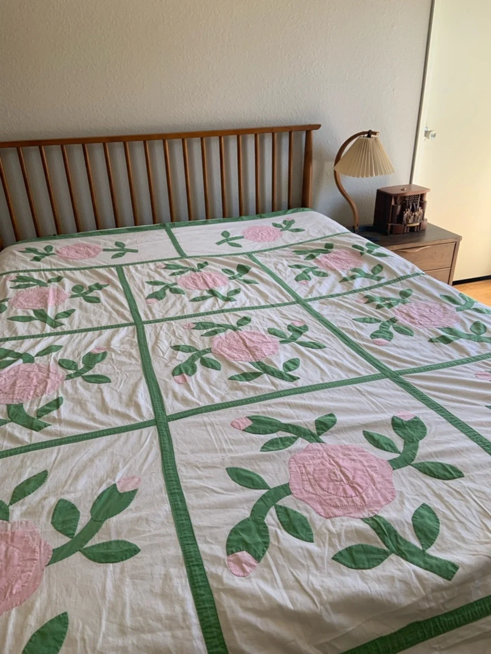 Vintage Floral Patchwork Quilt - Pink and Green Cotton Bedspread